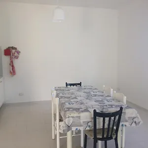  Appartamento A Casa Di Nonna Luciana - Trilocale Con Giardino