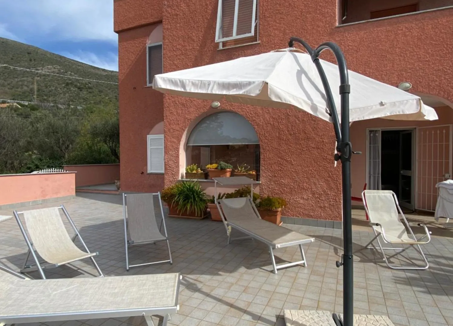 Villa Paolina Ceriale - App. 6 Posti E Terrazzo